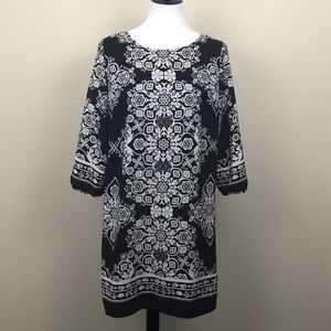 Old Navy Black & White Dress Size Medium
